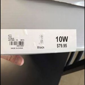 Boots in black and chocolate brown. Bundle.